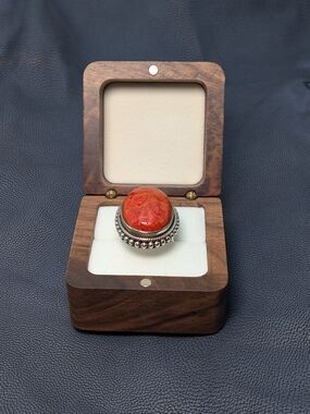Heavy 13.2g 925 Sterling Silver Red Coral Ring Sz 8.25